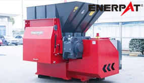 昆明某乳业公司定制塑料撕碎机案例