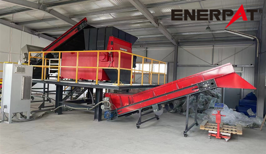 废弃塑料薄膜处理难？恩派特废旧薄膜撕碎机助回收