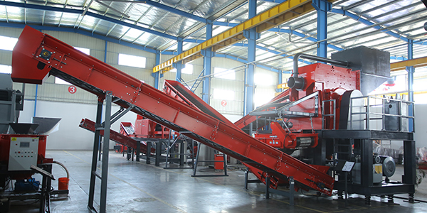 废金属回收高效设备，机加工废金属撕碎机有什么特点？