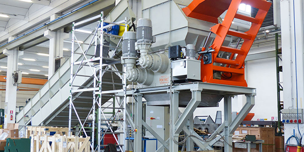 汽车锂电池破碎机，探索锂电池回收的循环经济