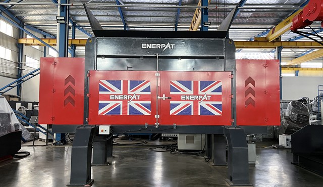 湖北某金属加工公司定制空罐废料破碎处理设备案例