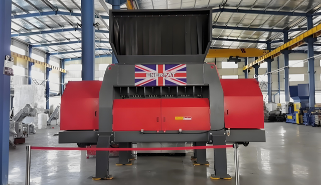 辽宁某环保科技公司定制易拉罐破碎处理设备案例